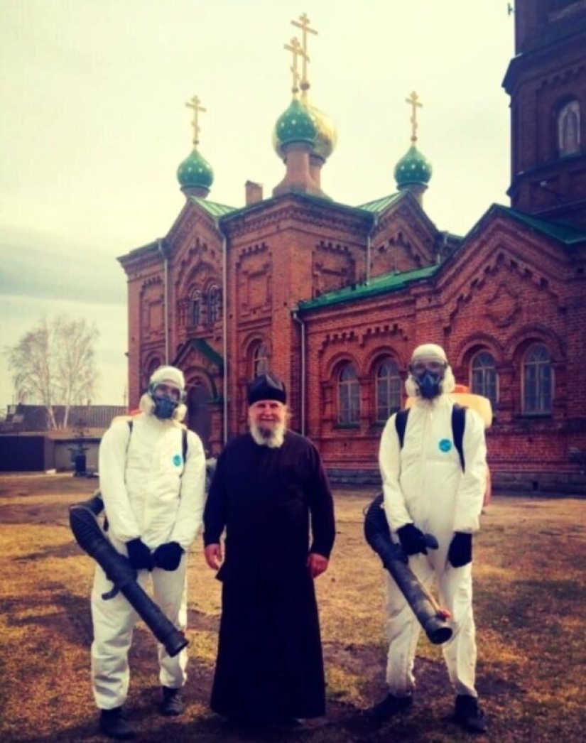 These men photos better than any Insta-divas! Don't believe?