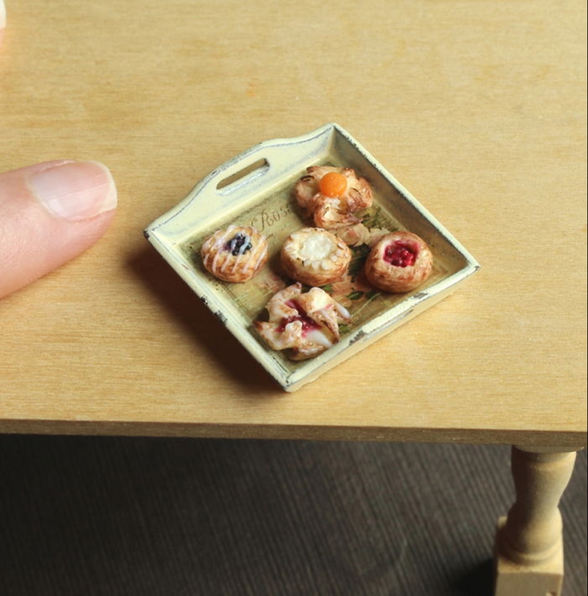 These Mini clay sculptures Look So much like real food that It Makes Your Mouth Water