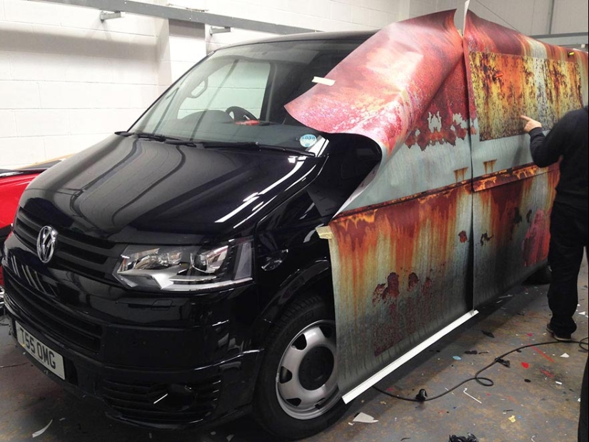 They definitely won&#39;t be stolen: original camouflage that will protect the car from thieves