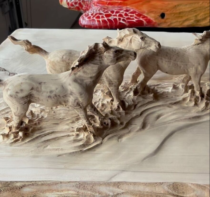 This Artist Uses A Chainsaw To Create Unbelievably Detailed Sculptures This Artist Uses A Chainsaw To Create Unbelievably Detailed Sculptures