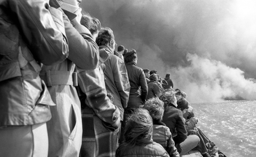 This city never sleeps - the very juice of New York streets of the late 20th century