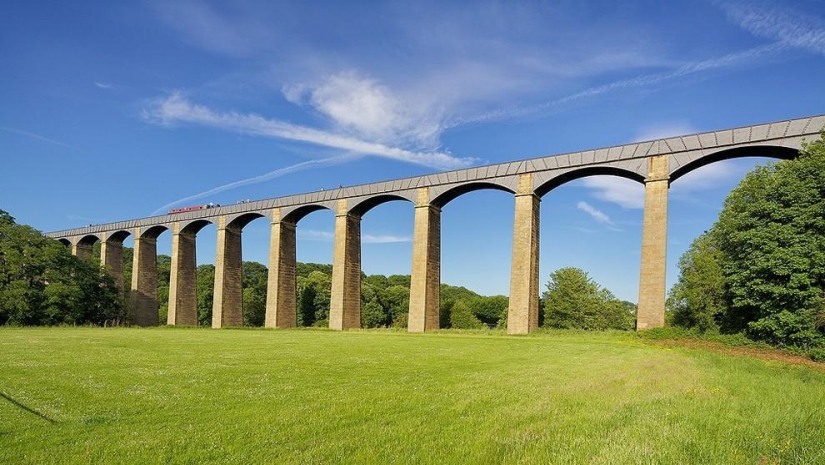 Three of the most impressive water bridge in the world
