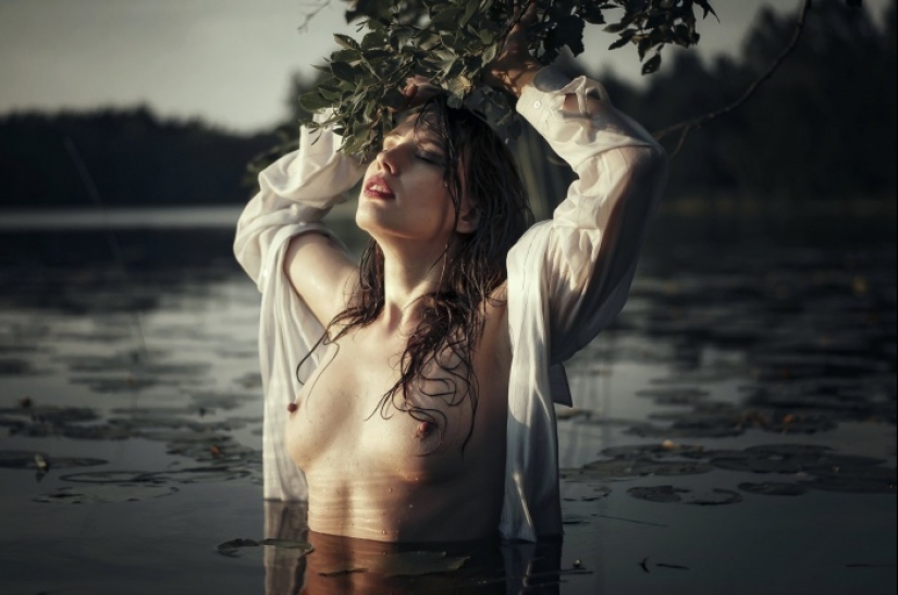 Tierna erótica rústica del fotógrafo bielorruso Maxim Baturin Tierna erótica rústica del fotógrafo bielorruso Maxim Baturin