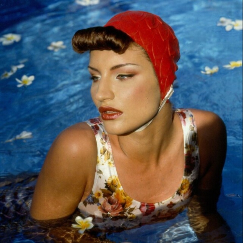 Timeless and timeless beauty from Dutch photographer Bart van Leeuwen