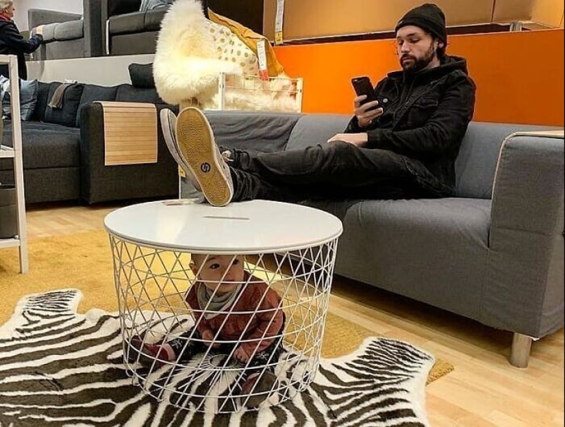 "Todo está bien con nosotros" : 25 chistes de un padre que se sienta en casa con un niño "Todo está bien con nosotros" : 25 chistes de un padre que se sienta en casa con un niño