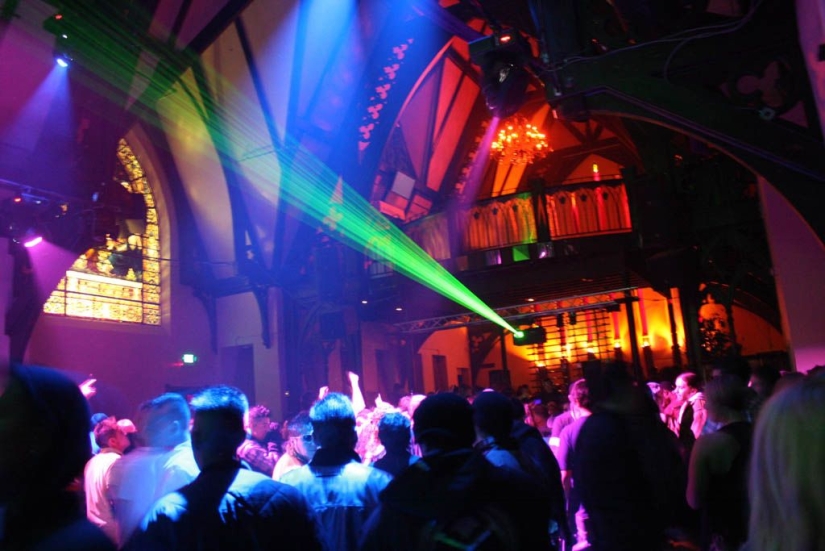 Total restructuring: 5 churches that have changed their religious purpose