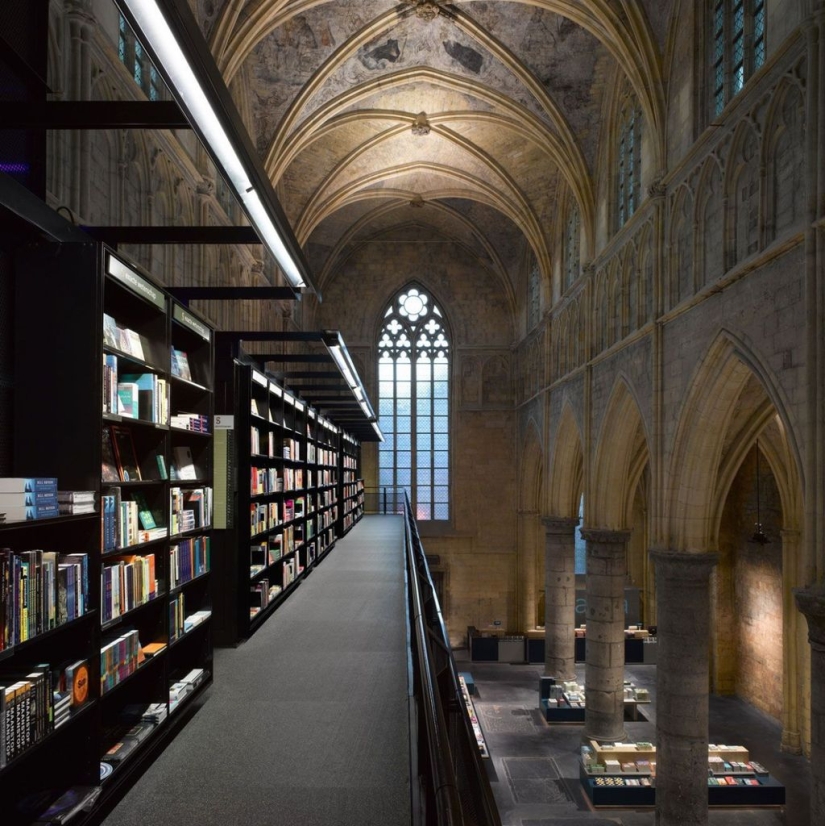 Total restructuring: 5 churches that have changed their religious purpose