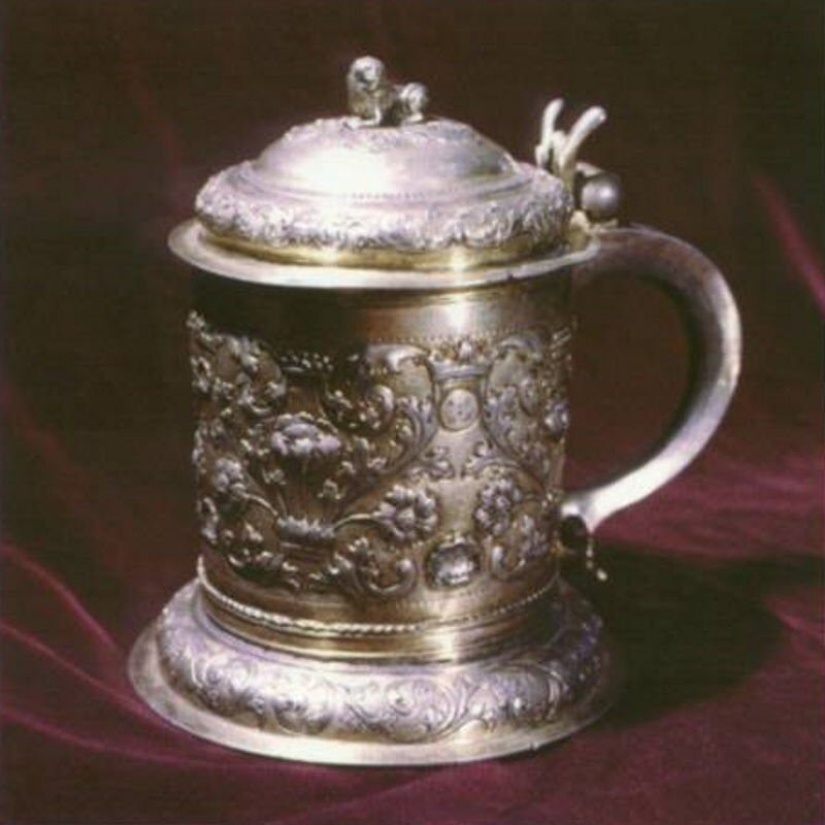 Treasures electrician Ilyina, or How the Soviet collector and overcame the Hermitage Treasures electrician Ilyina, or How the Soviet collector and overcame the Hermitage