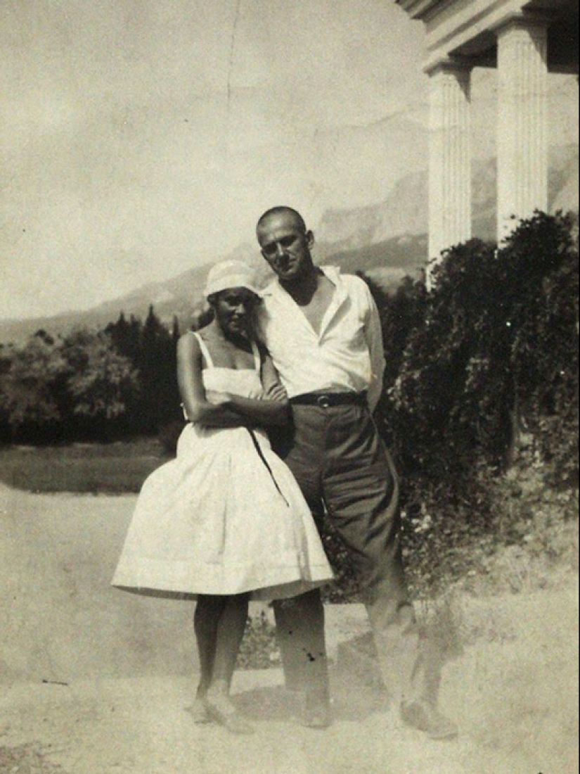 Troinitsky Russian literature: writers that lived a Threesome Troinitsky Russian literature: writers that lived a Threesome