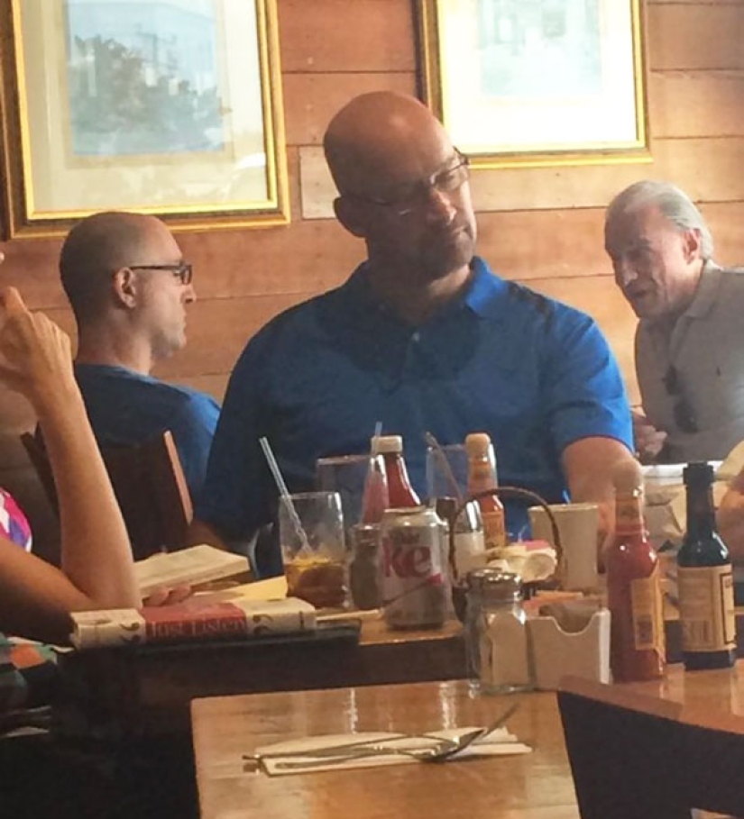 Un error en la matrix: la gente que se reunió a sus gemelos