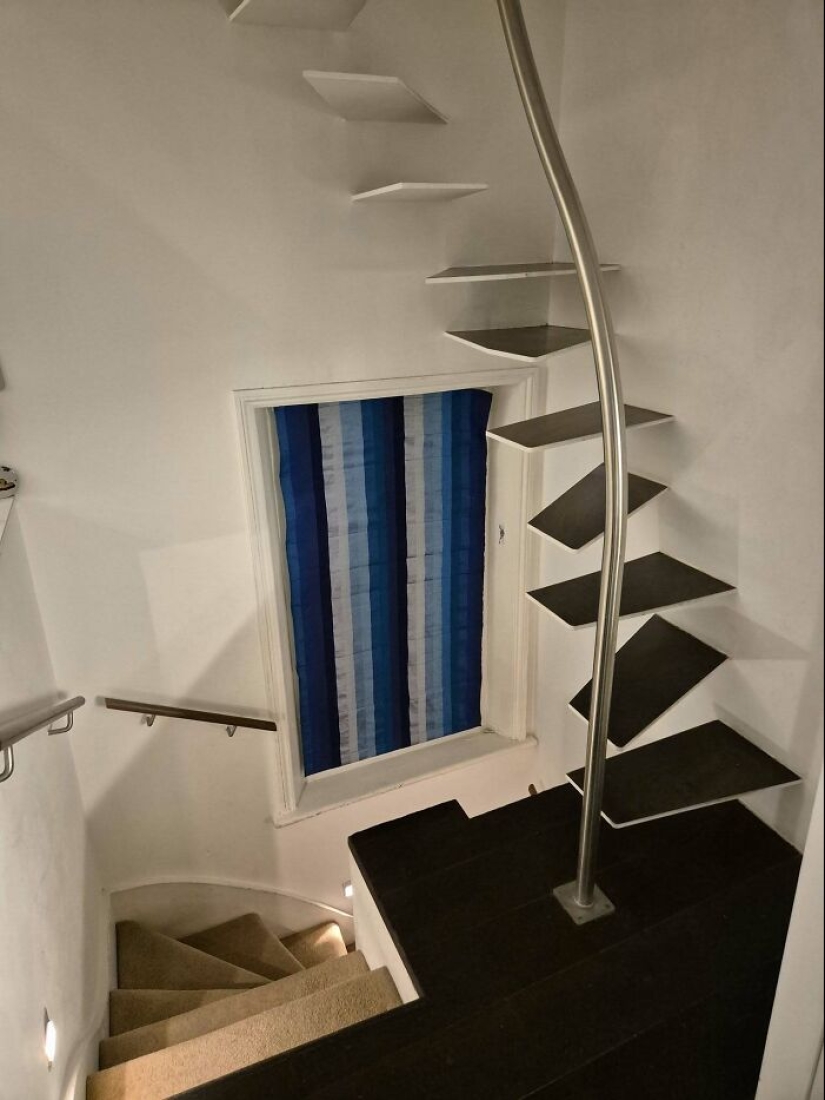 Un paso más cerca: 14 escaleras peligrosas que te harán cuestionar la cordura de todos los que las intentan Un paso más cerca: 14 escaleras peligrosas que te harán cuestionar la cordura de todos los que las intentan