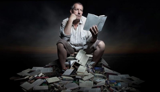 Un proyecto fotográfico íntimo sobre cómo nos movemos cuando dormimos juntos