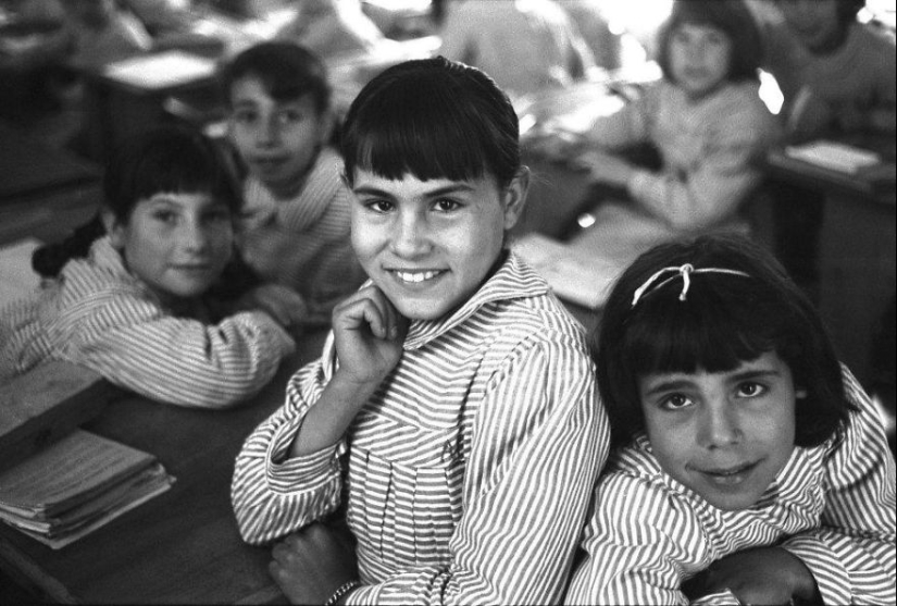 Un turista compró un sobre en un mercado de pulgas, donde encontró negativos de un genio desconocido Un turista compró un sobre en un mercado de pulgas, donde encontró negativos de un genio desconocido