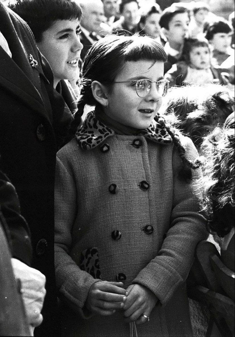 Un turista compró un sobre en un mercado de pulgas, donde encontró negativos de un genio desconocido Un turista compró un sobre en un mercado de pulgas, donde encontró negativos de un genio desconocido