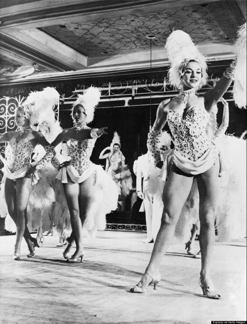 Una breve pero impresionante historia del burlesque en la década de 1950
