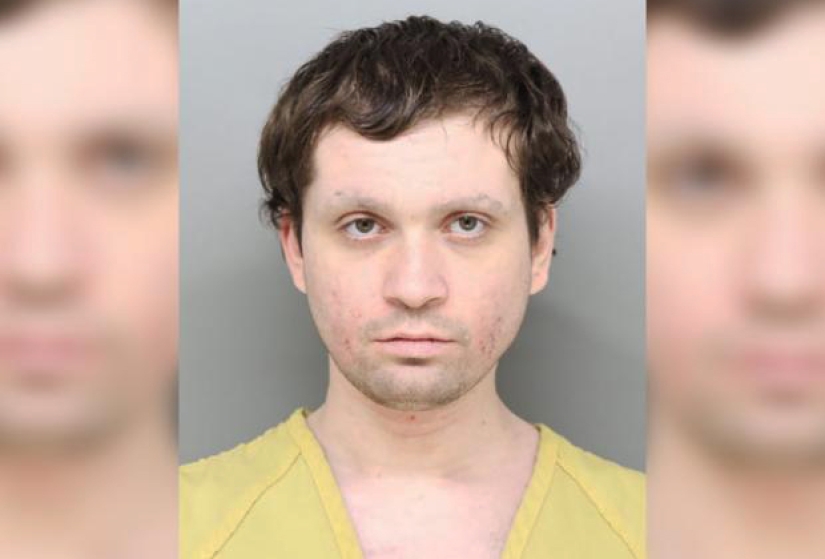 Una historia complicada, Timmoti Pitsea, quien por muchos años en busca de todos los de América