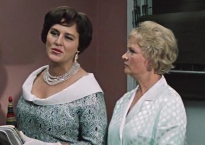 ¿Una sinagoga o una amante? Lo que fue y podría ser el gerente de la " Mano de Diamante"