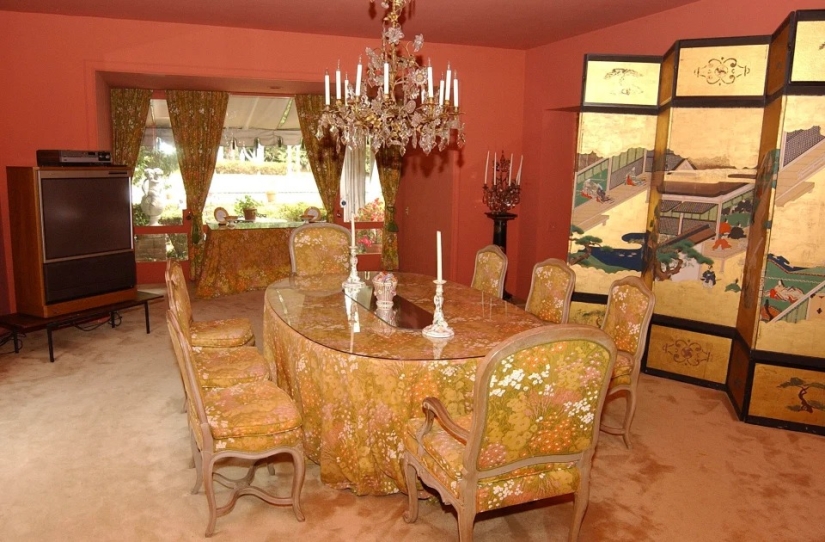 Una vez que un lujo, ahora abandonado la casa de las estrellas