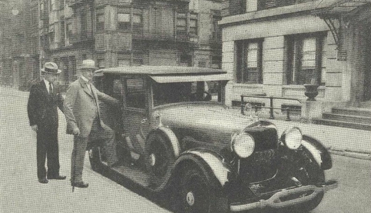 Una vida lujosa en la cima de la "Atalaya", o sobre lo que los testigos de Jehová guardan silencio