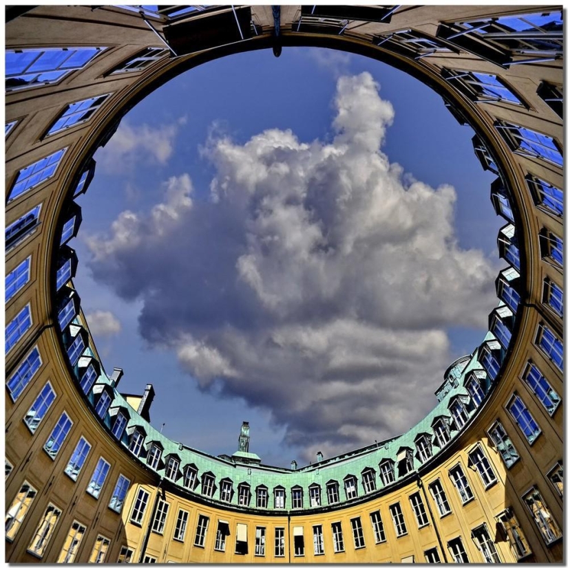 Under your feet, above your head - Dizzying buildings by Stefano Scarselli