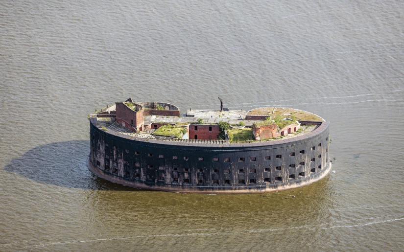 Unusual abandoned Russia in photographs