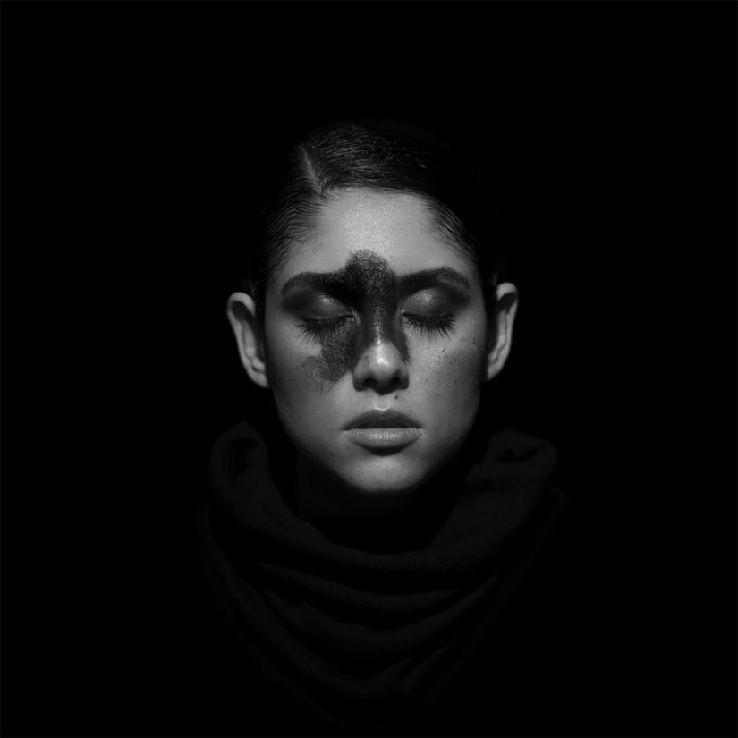 Unusual beauty: a unique photo project by Caesar Lima