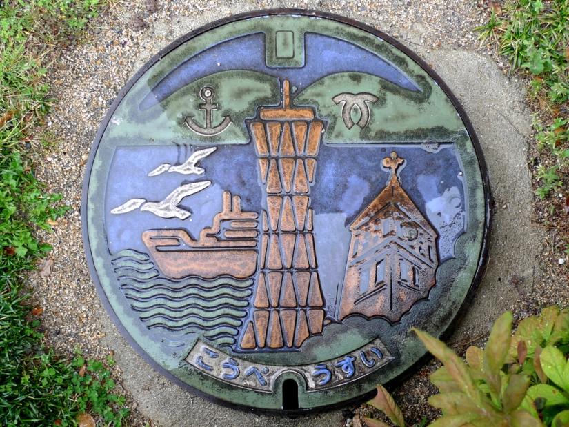 Unusual street art: manholes from Japan Unusual street art: manholes from Japan