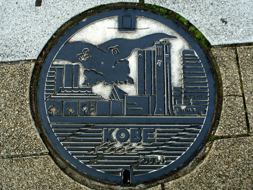 Unusual street art: manholes from Japan Unusual street art: manholes from Japan