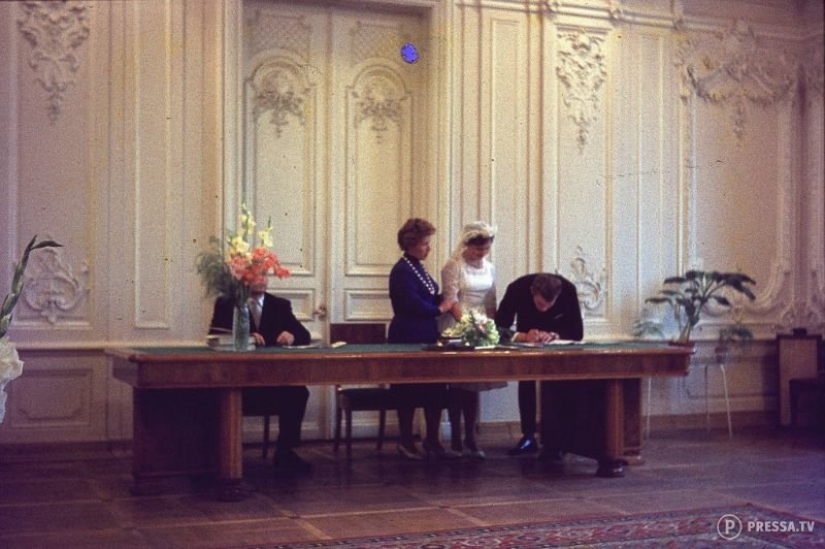 USSR in color: photographs of streets of Leningrad in the 1960s of the year