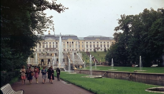 USSR in color: photographs of streets of Leningrad in the 1960s of the year