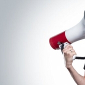 Usted odia su propia voz en las grabaciones? Esto es normal, no está solo