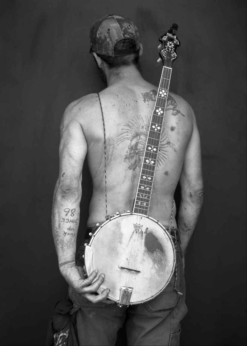 Vida sin reglas: Retratos de rebeldes en el Proyecto Objetos Perdidos