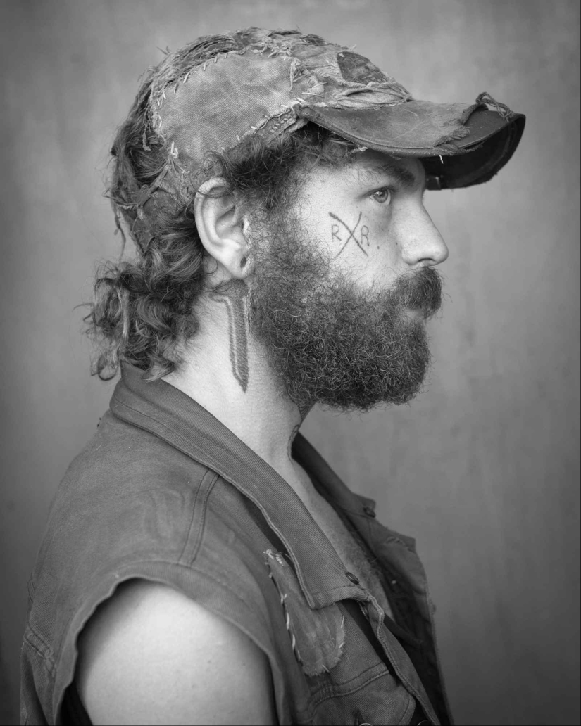 Vida sin reglas: Retratos de rebeldes en el Proyecto Objetos Perdidos