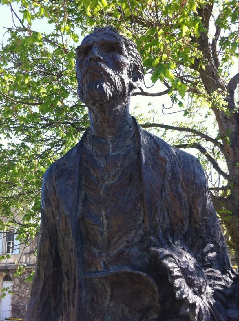 Vincent Van Gogh - about the experience of experiencing a mental disorder Vincent Van Gogh - about the experience of experiencing a mental disorder