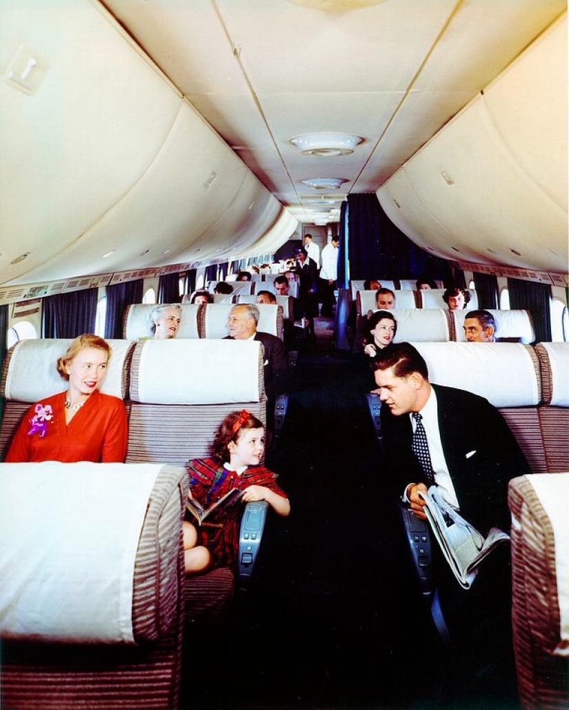 Vintage luxury: as passenger flights looked in the 50s Vintage luxury: as passenger flights looked in the 50s