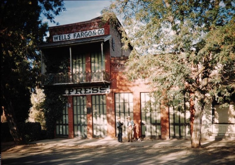 Vintage photos of the Gold Rush Legacy Vintage photos of the Gold Rush Legacy