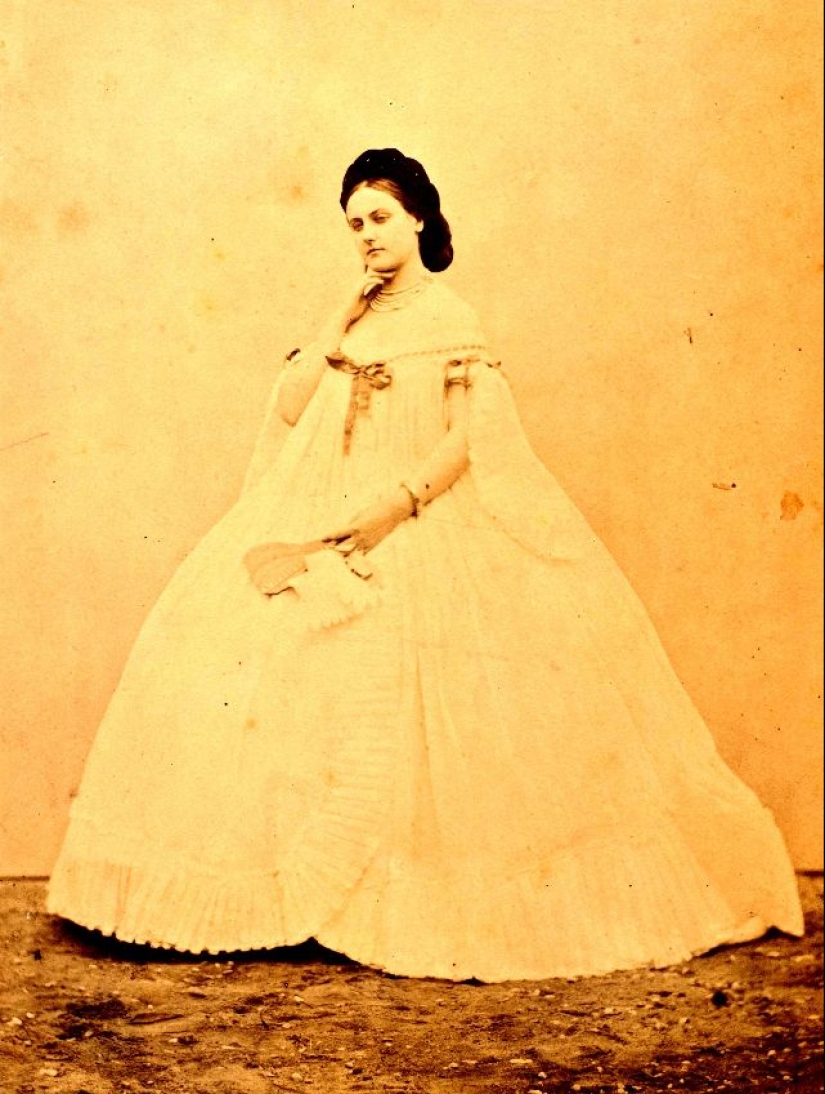 Virginia Oldoini - Countess, mistress of the Emperor and the first model of the XIX century Virginia Oldoini - Countess, mistress of the Emperor and the first model of the XIX century