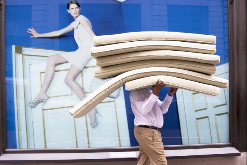 "Visual Diary" by Street Photographer David Gibson "Visual Diary" by Street Photographer David Gibson