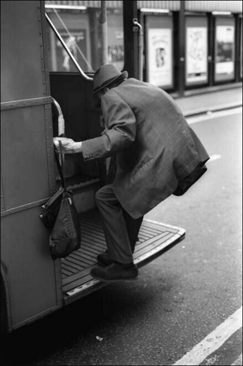 "Visual Diary" by Street Photographer David Gibson "Visual Diary" by Street Photographer David Gibson