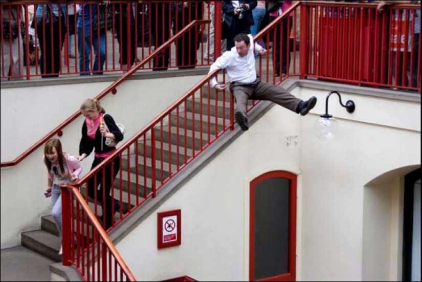 "Visual Diary" by Street Photographer David Gibson "Visual Diary" by Street Photographer David Gibson