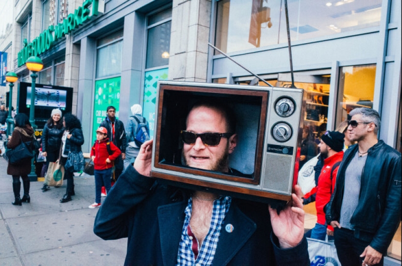 "We shoot to make people ask questions": a selection of photos desperately demanding explanations