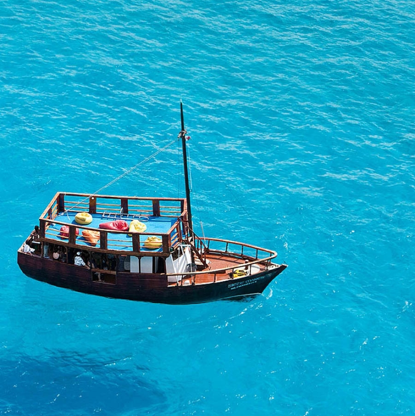 Weightlessness on the water