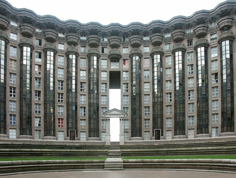 What 9 Real Places from Dystopian Movies Look Like