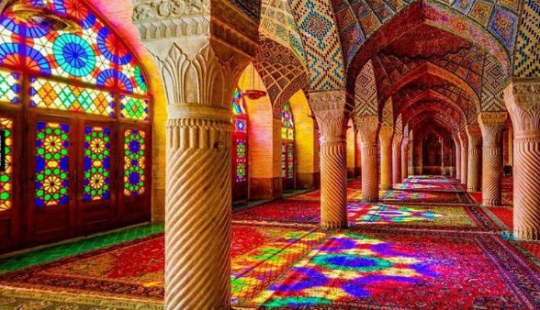 What does Iran look like without politics, persecution, and sanctions