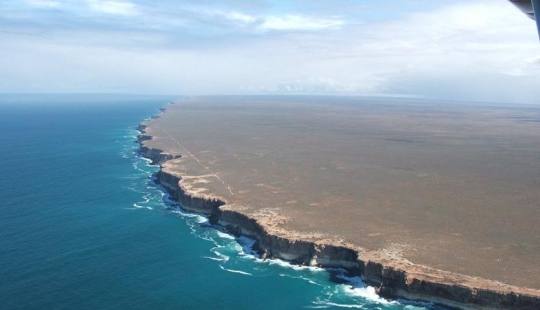 What does the edge of the earth look like