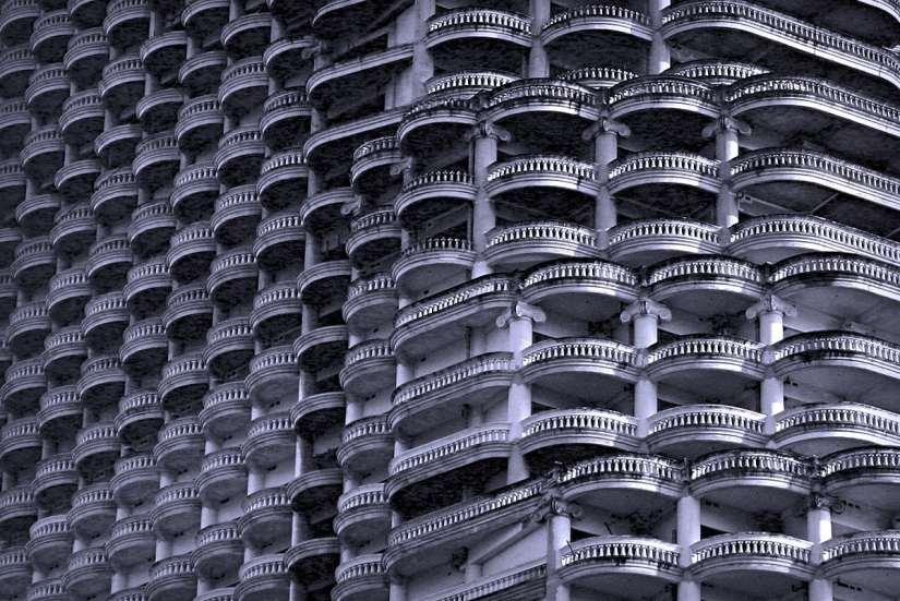 What does the Satorn Tower, the largest abandoned skyscraper in the world, look like What does the Satorn Tower, the largest abandoned skyscraper in the world, look like