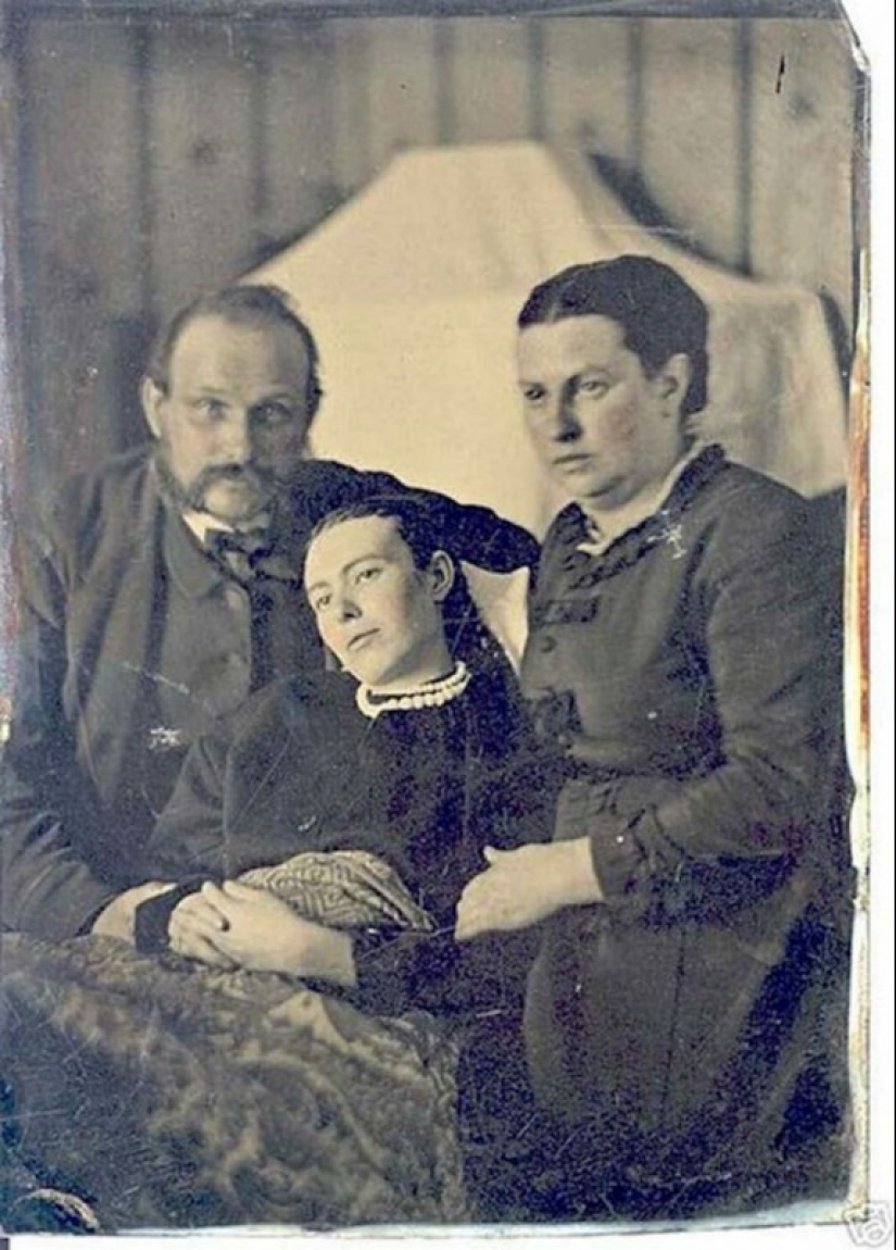 What is the secret of Victorian photographs? What is the secret of Victorian photographs?