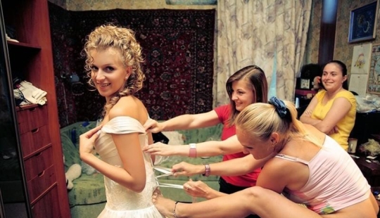 What photos should not be taken at the wedding