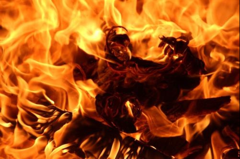 When bones turn to ash: what happens to the body during cremation When bones turn to ash: what happens to the body during cremation