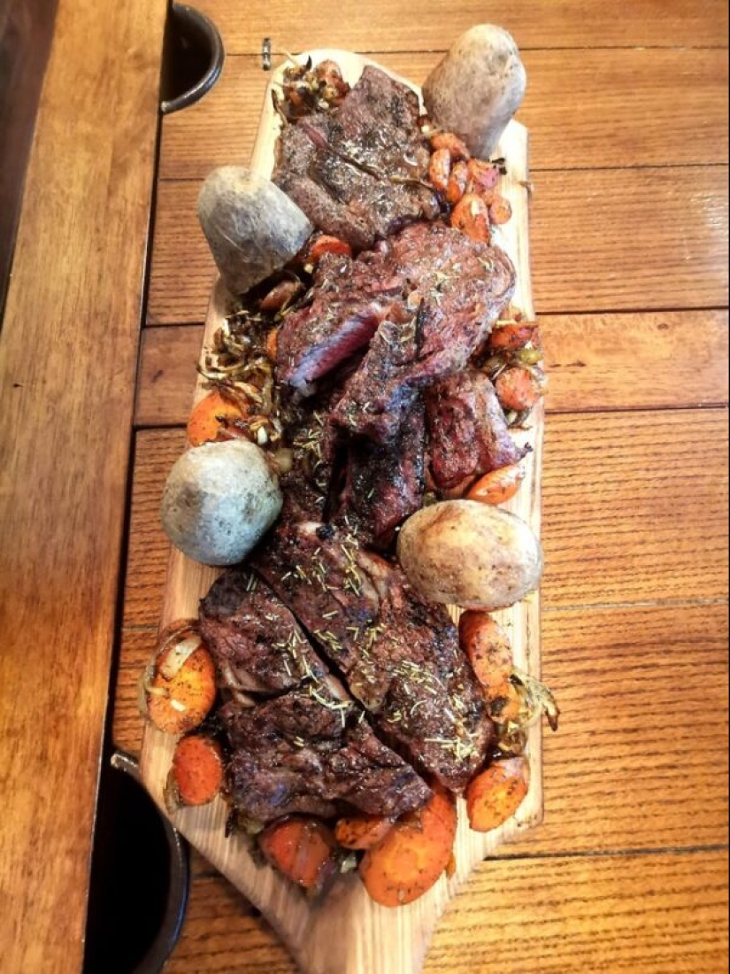 When the plate is too simple: 20 examples well, very strange flow of food and drinks